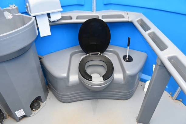 Best Portable restroom trailer rental  in Mount Pleasant, PA